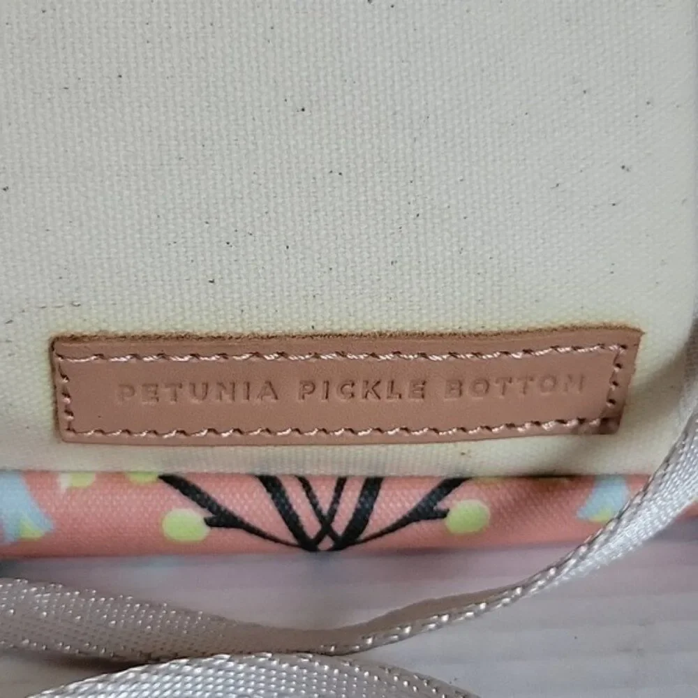 Petunia Pickle Bottom Diaper Bag Birch Blissful Brisbane Shoulder Crossbody Baby